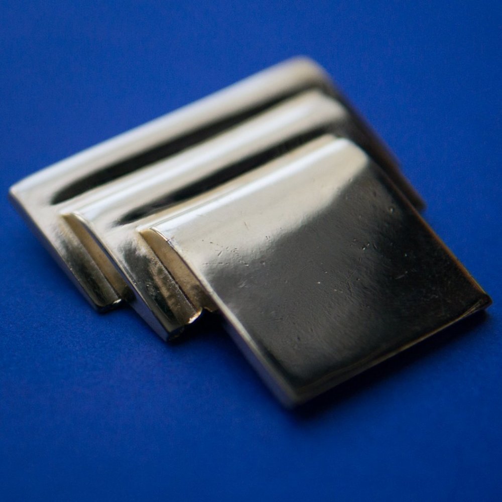 VTG GEOMETRIC SHAPED STACKED GOLD BROOCHE